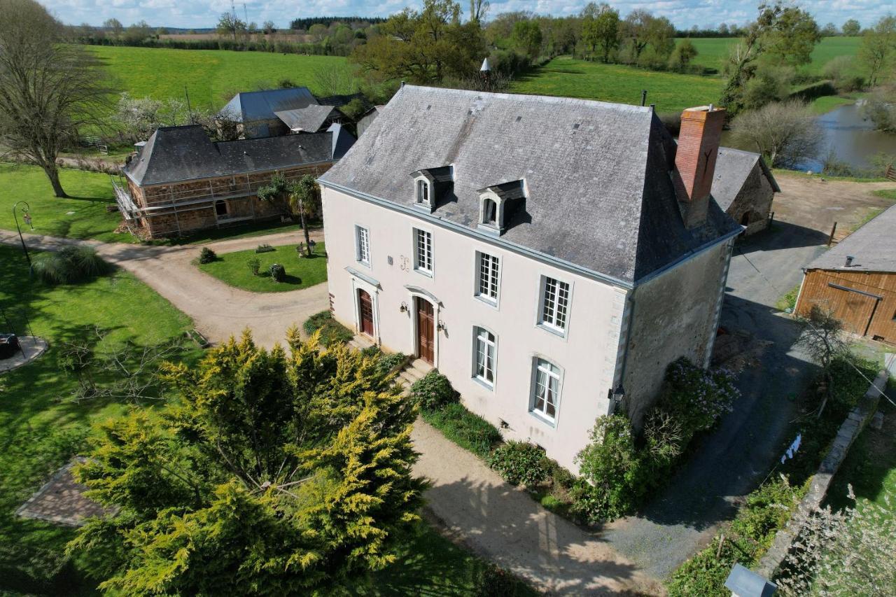 Le Bas Chitray Bed and Breakfast Ménil Exteriör bild